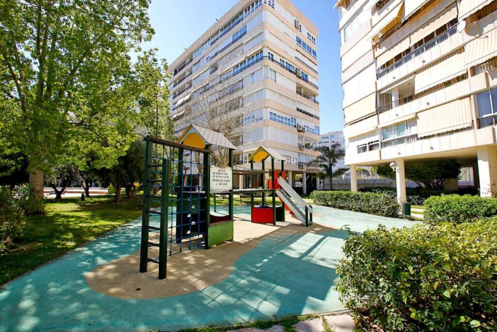 Garden Apartment With Pool And Ac Alicante Ngoại thất bức ảnh